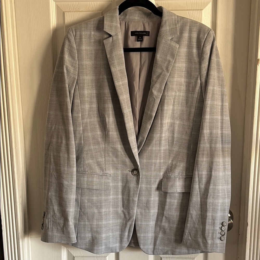 Ann Taylor Gray Blazer with Classic Tailoring
